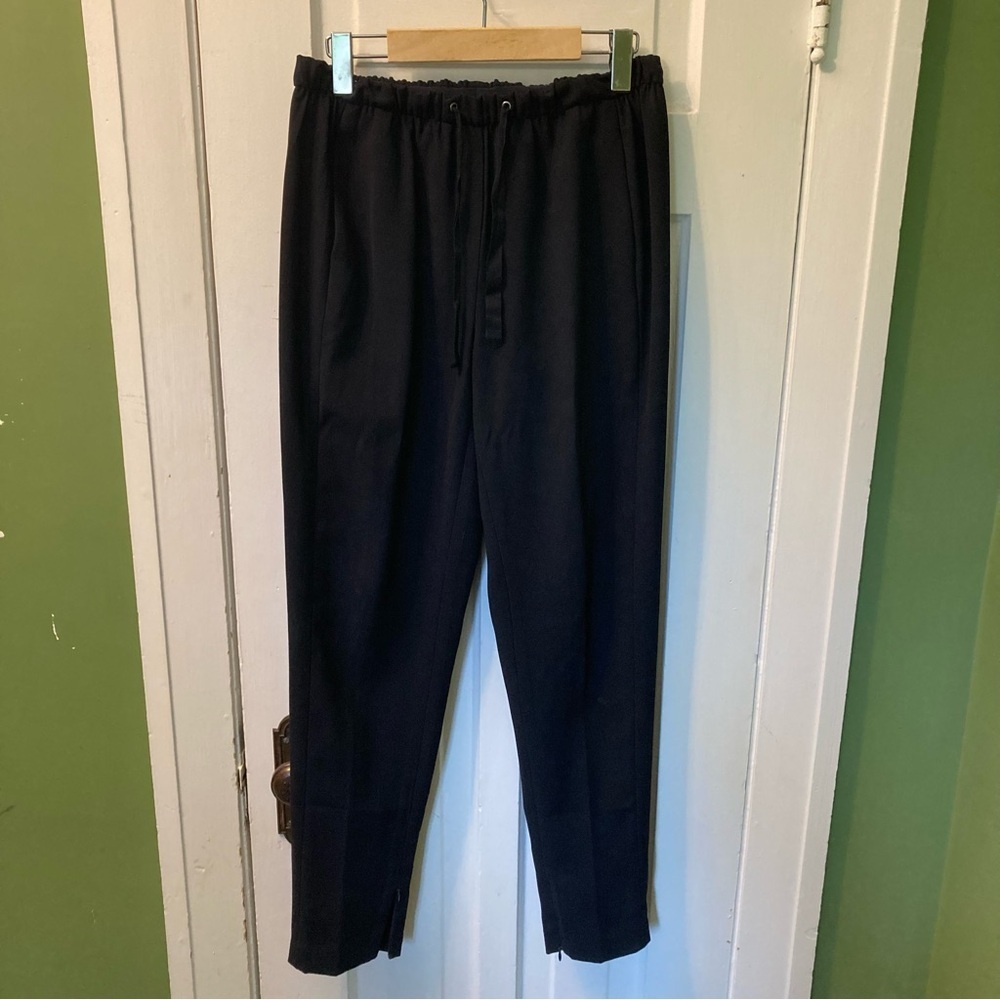 The White Company woman’s Black Joggers